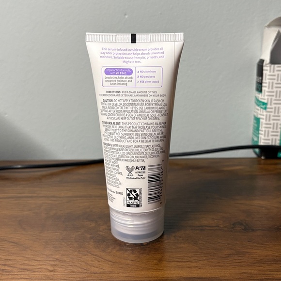 Dove Sensitive Skin Body Wash and Lotion Set - White and Blue - Picture 7 of 7